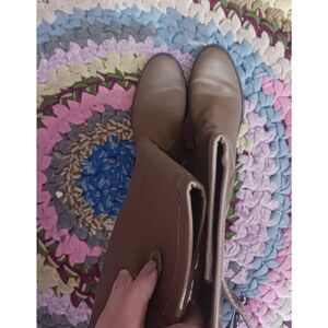 Victor Alfaro Leather boot Lancer in mushroom 8.5